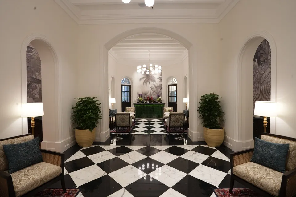 Gallery 14 — Taj WestEnd